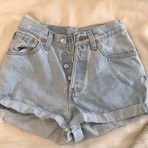 high waisted vintage levi shorts